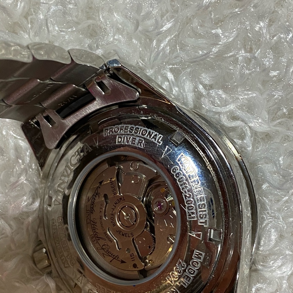 Invicta Automatic Professional Diver Model 2301 View 5